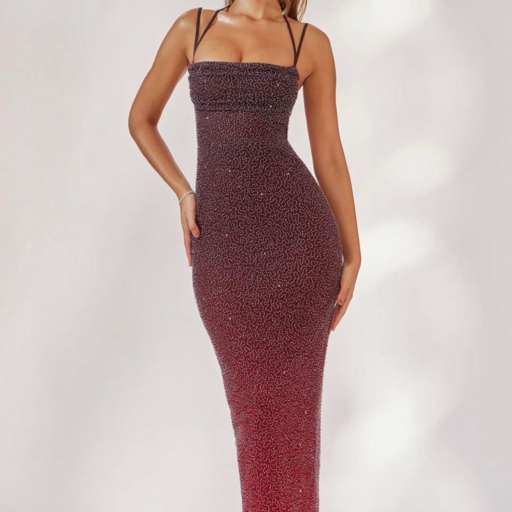 OH POLLY Monte Carlo

Embellished Cowl Neck Maxi Dress in Black 
Size: US 6